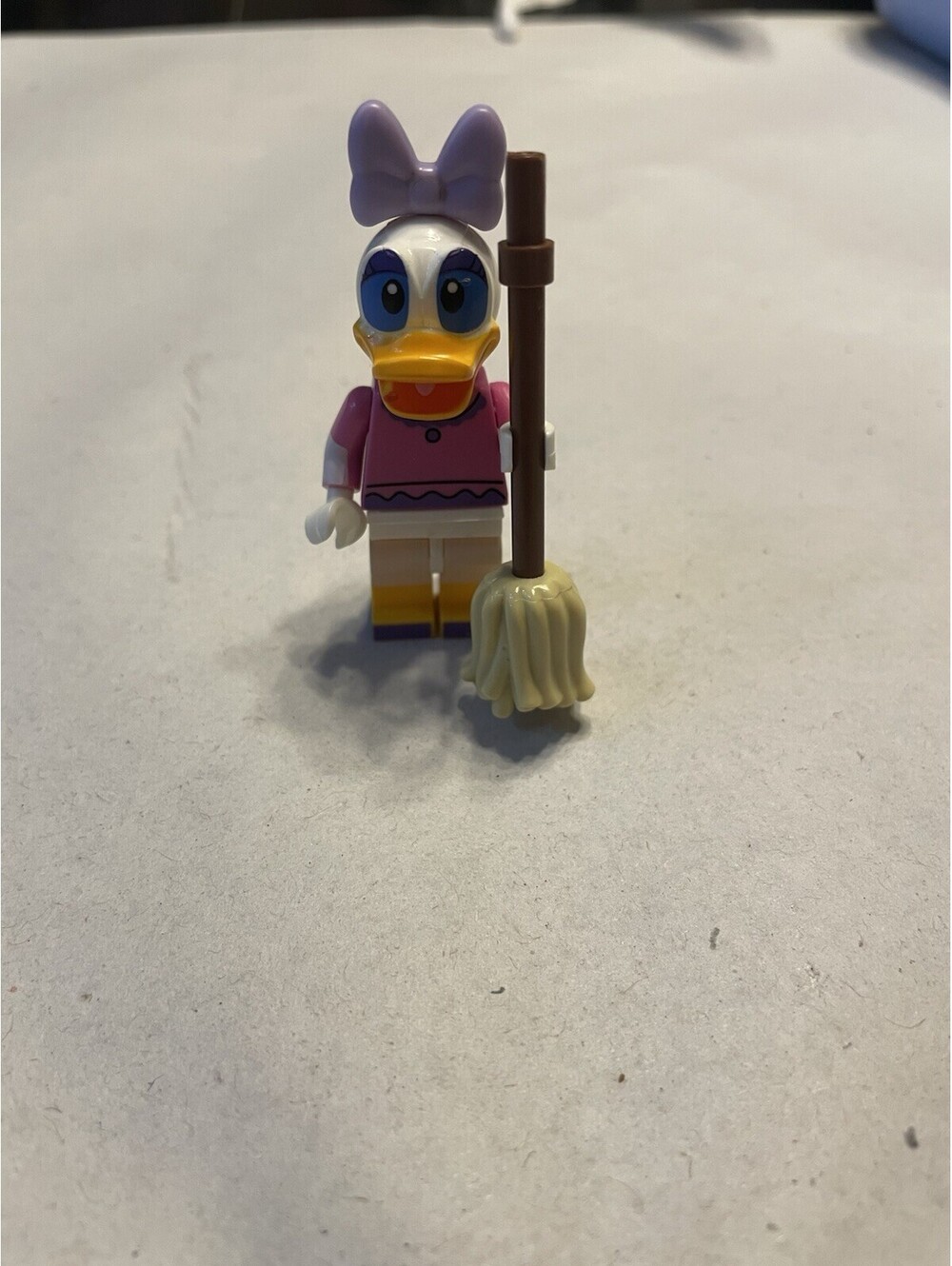 PRCK Disney Castle Minifigure Daisy Duck
